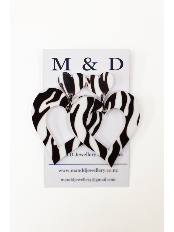 M & D Patterned Heart Earring