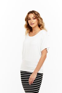 Betty Basics Maui Tee