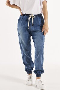 Betty Basics Connecticut Cargo Jean 