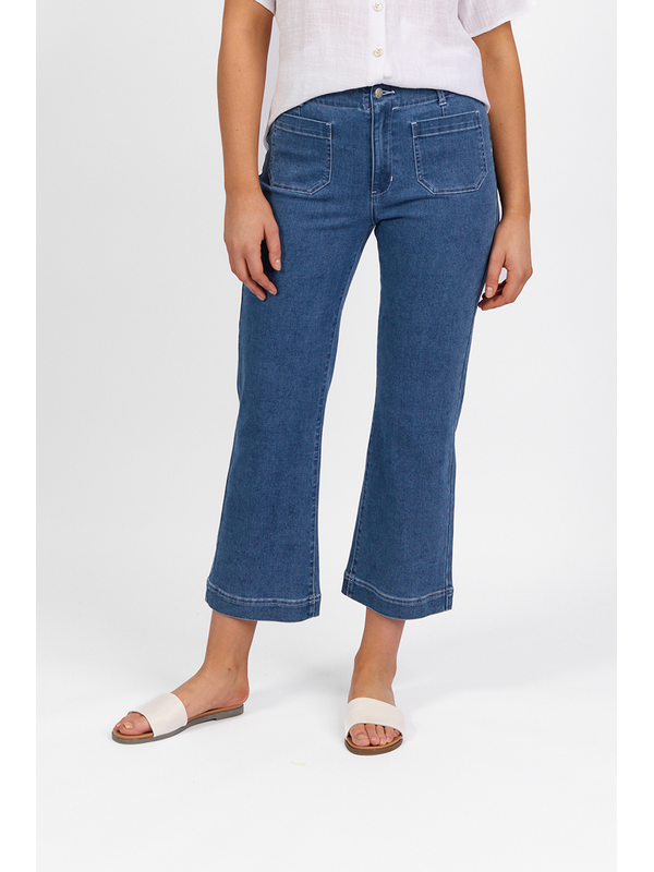 Vassalli Straight Leg Ankle Grazer Jean