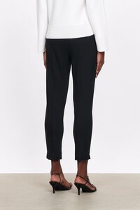 Veronika Maine Ponte Crop Pant