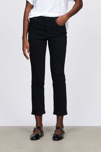 Veronika Maine Stretch Straight Leg Jean