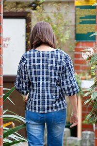 Memo V Neck Volume Sleeve Check Top