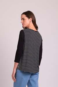 Memo Relaxed Fit Contrast Front Top