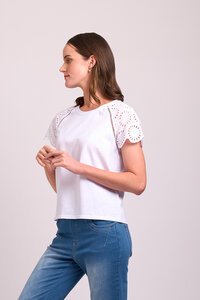 Memo Broderie Sleeve Tee