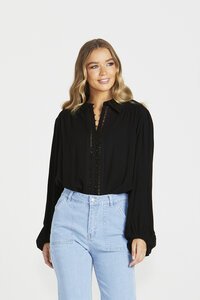 Sass Chapel Trim Shirt