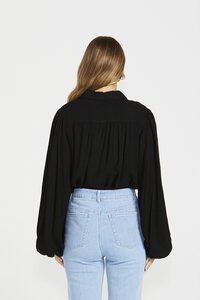 Sass Chapel Trim Shirt