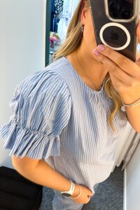 Seeking Lola Vibrant Top