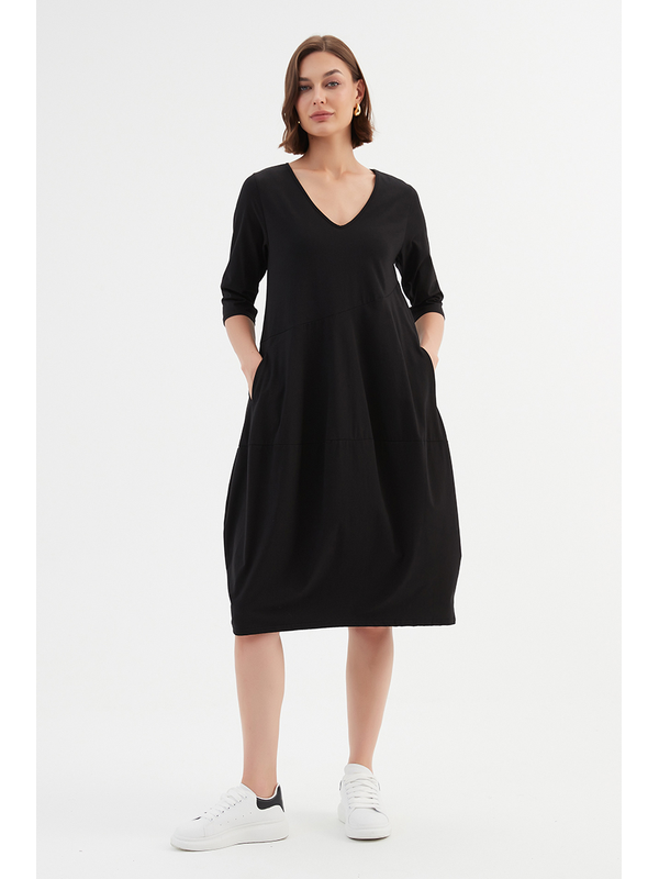 Tirelli V Neck Diagonal Seam Dress