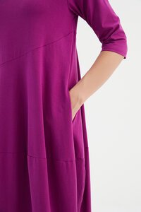 Tirelli V Neck Diagonal Seam Dress