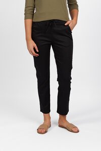 Vassalli Slim Ankle Grazer Lightweight Pull On Pant