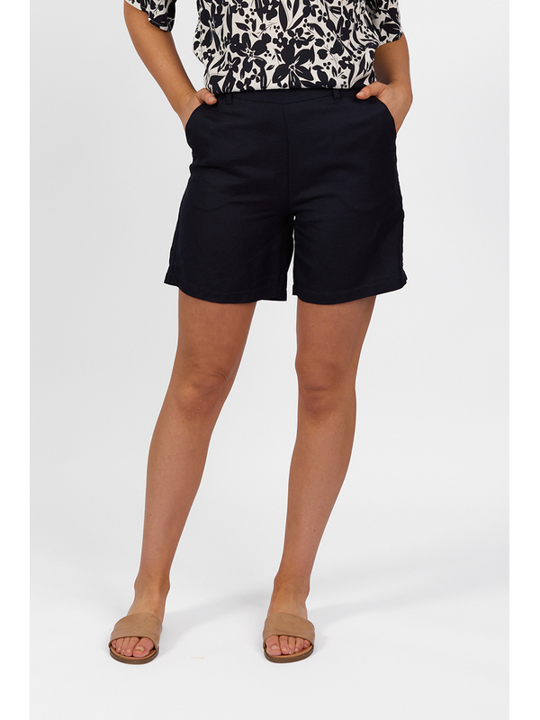 Vassalli Pull On Elastic Back Short