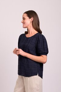 Oh Three Volume Sleeve Scoop Hem Check Top