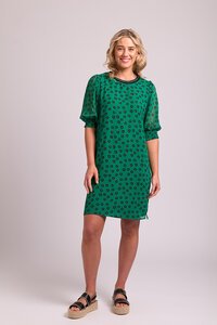 Memo Rib Neck Shirred Cuff Dress