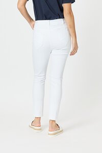 Threadz Taylor Patch Jean