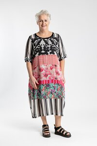 Jellicoe Sandy Dress Blossom Layers