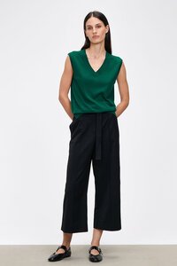 Veronika Maine European Heavy Twill Belted Crop Pant