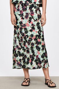 Veronika Maine European Capri Floral Bias Skirt