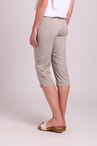 Esplanade 3-4 Scoop Cuff Pant