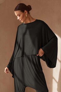 Tirelli Jeresy Oversized Layer Top