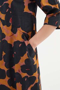 Tirelli Curve Seam Poplin Dress