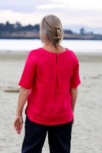 Oh Three Plain Easy Fit Pleat Back Top