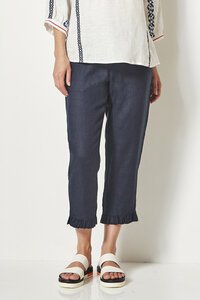 Verge Frill Capri Pant