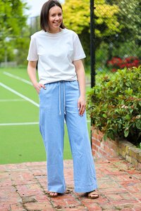 Wakee Pull on Wide Leg Light Pant