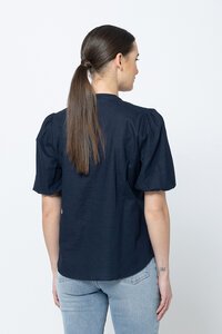 Billie the Label Perceptive Top