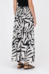 Veronika Maine Monochrome Mosaic Print Skirt