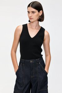 Veronika Maine Ribbed V-Neck Tank