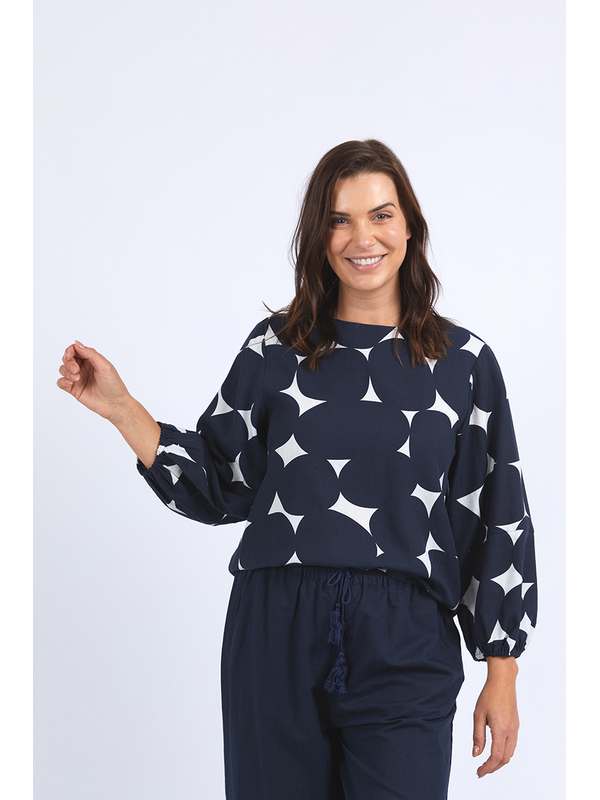 Elm Demi Spot Top