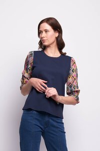 Memo Contrast Gathered Sleeve Top