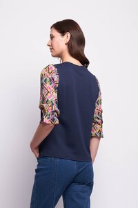 Memo Contrast Gathered Sleeve Top