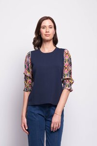 Memo Contrast Gathered Sleeve Top