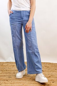 Wakee Wide Leg Seam Jeans