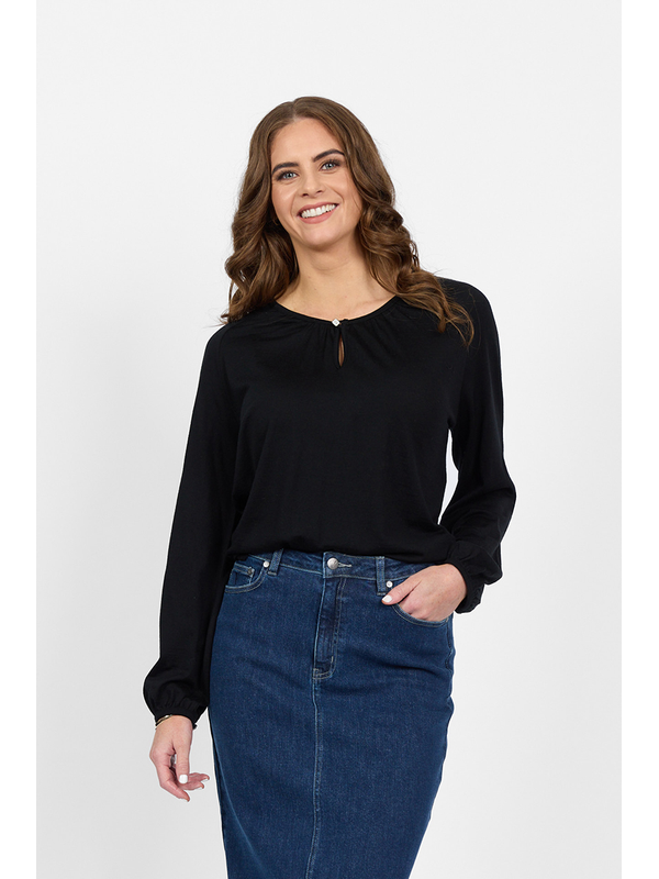 Vassalli Merino Round Neck Front Keyhole Top