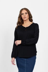 Vassalli Merino Round Neck Front Keyhole Top