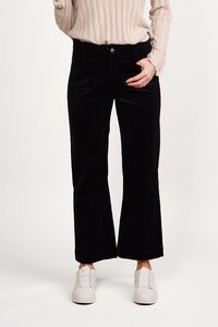 Vassalli Wide Leg Ankle Grazer Pant