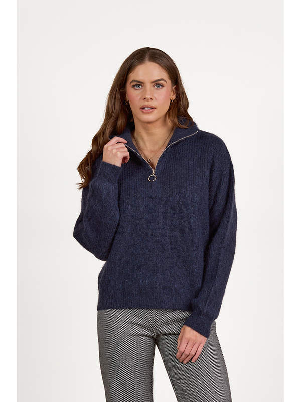 Vassalli Relaxed Half Zip Sweater With Collar