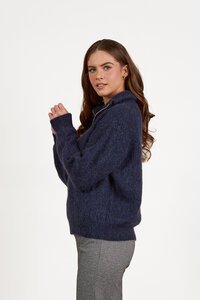 Vassalli Relaxed Half Zip Sweater With Collar