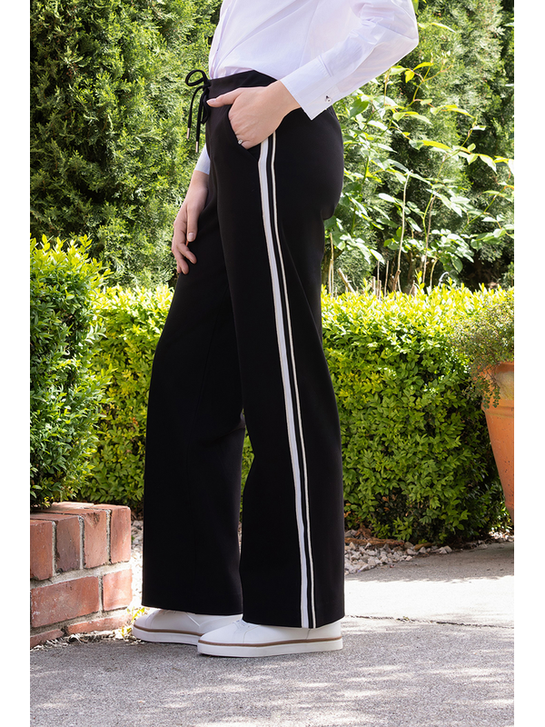 Vassalli Wide Leg Side Stripe Pant