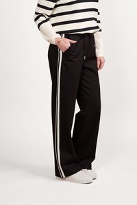 Vassalli Wide Leg Side Stripe Pant