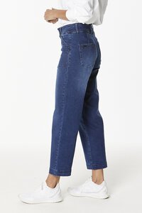 New London Penrith Jean