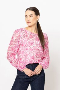 Seeking Lola Pink Carnation Gratitude Top