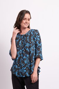 Foil Gathered Scoop Hem Top