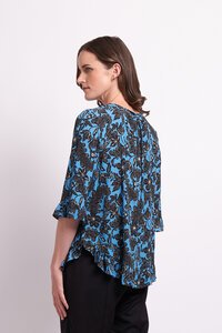 Foil Gathered Scoop Hem Top